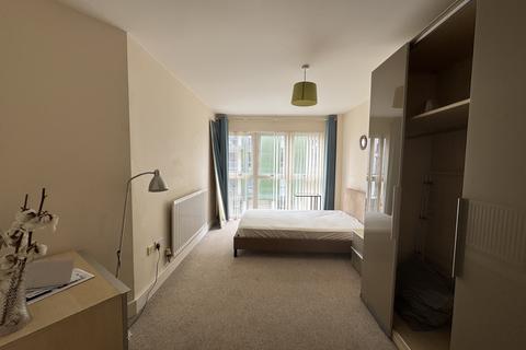 2 bedroom flat to rent, Cregoe Street, Birmingham B15