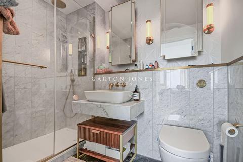 2 bedroom flat to rent, Kings Tower, London SW6