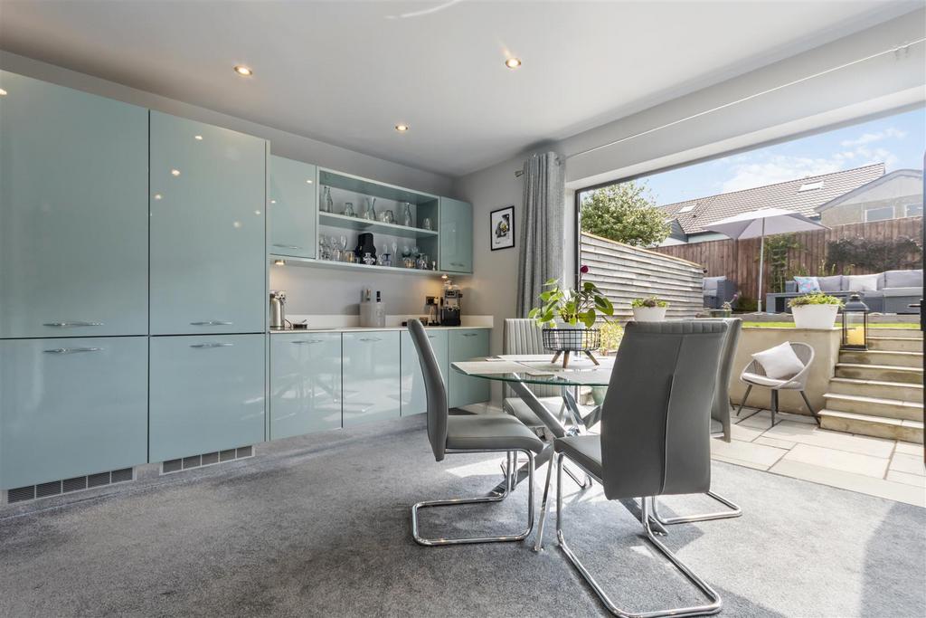 Open plan living leading to garden