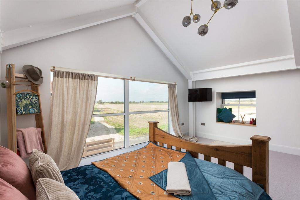 Prinicpal Bedroom