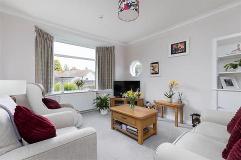 8 Murray Drive, Crieff, PH7 3DG