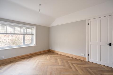 2 bedroom flat for sale, First Floor Flat, 3 Church Drive, Rhos on Sea, Colwyn Bay, Conwy LL28 4LL