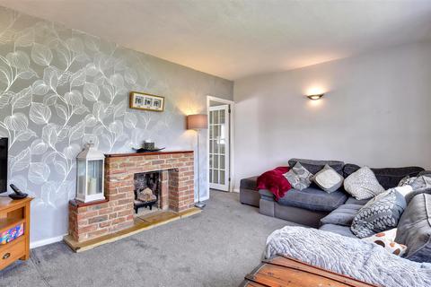 undefined, Hawthorn, Appledore,