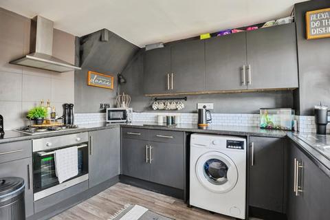 70 Ashton Drive, Frodsham, WA6 7PX