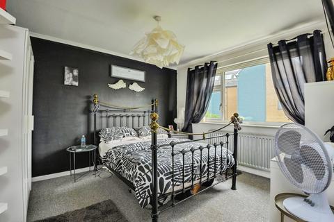 70 Ashton Drive, Frodsham, WA6 7PX