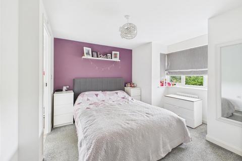 60 Bowthorpe Drive, Brockworth, Gloucester, GL3 4FS
