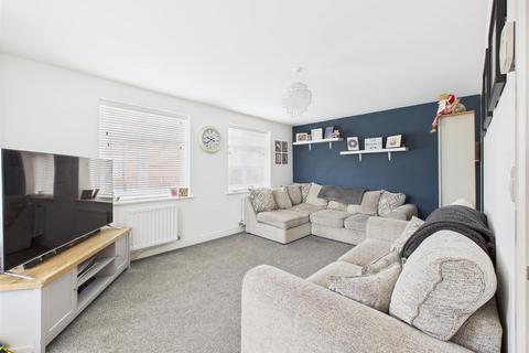 60 Bowthorpe Drive, Brockworth, Gloucester, GL3 4FS