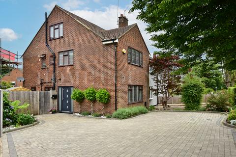 14 Hatfield Road, Potters Bar, EN6 1HN