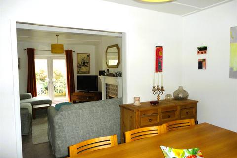 6 Babs Oak Hill, Sturry, Canterbury, CT2 0JR