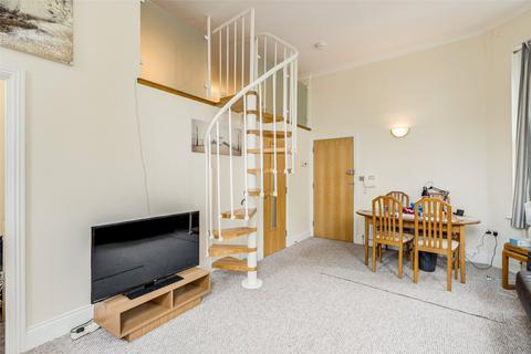 Apartment 1, 1 Alexander Terrace, Worthing, BN11 1YH