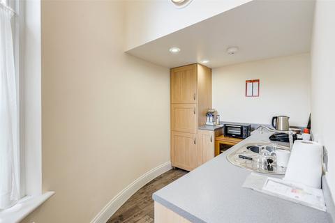 Apartment 1, 1 Alexander Terrace, Worthing, BN11 1YH