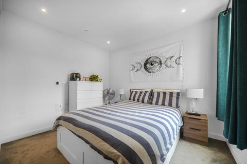2 bedroom flat for sale, Alington House, N8