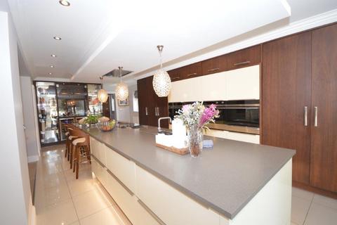 5 bedroom detached house for sale, Meynell Fold, Leeds