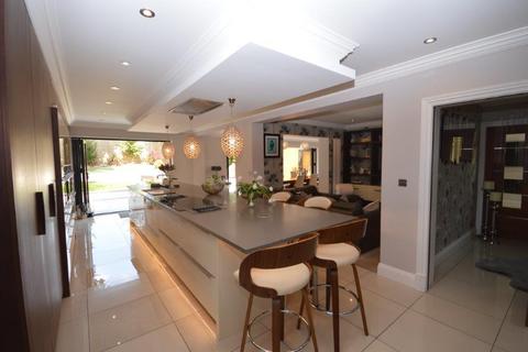 5 bedroom detached house for sale, Meynell Fold, Leeds