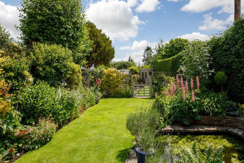 Lawned Garden