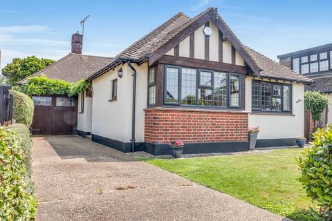12 Samuels Drive, Southend-on-sea, SS1 3PR