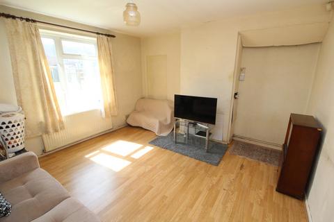 3 bedroom semi-detached house for sale, Lawford Road, Leicester LE2