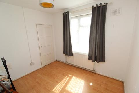 3 bedroom semi-detached house for sale, Lawford Road, Leicester LE2