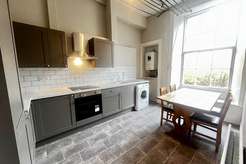 5 bedroom flat to rent, Glengyle Terrace, Bruntsfield, Edinburgh, EH3