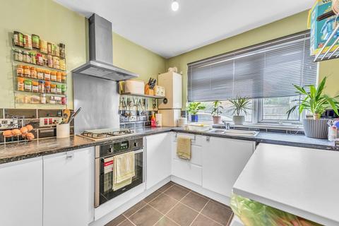 2 bedroom ground floor flat for sale, New Road, Rumney, Cardiff. CF3