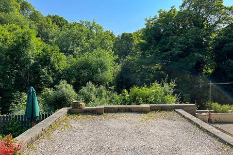 3 bedroom cottage for sale, Penistone Road, Holmfirth HD9