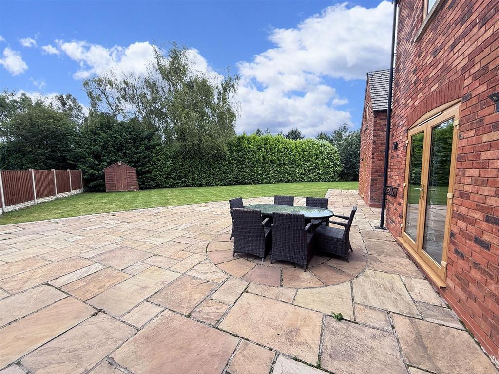 Patio.jpg