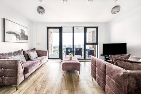 2 bedroom flat for sale, Lakeside Drive, Park Royal, London, NW10