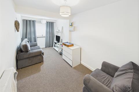 1 Arenig Close, Summerhill, Wrexham, LL11 4YT