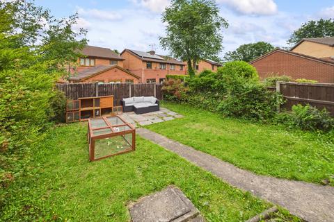 1 Arenig Close, Summerhill, Wrexham, LL11 4YT