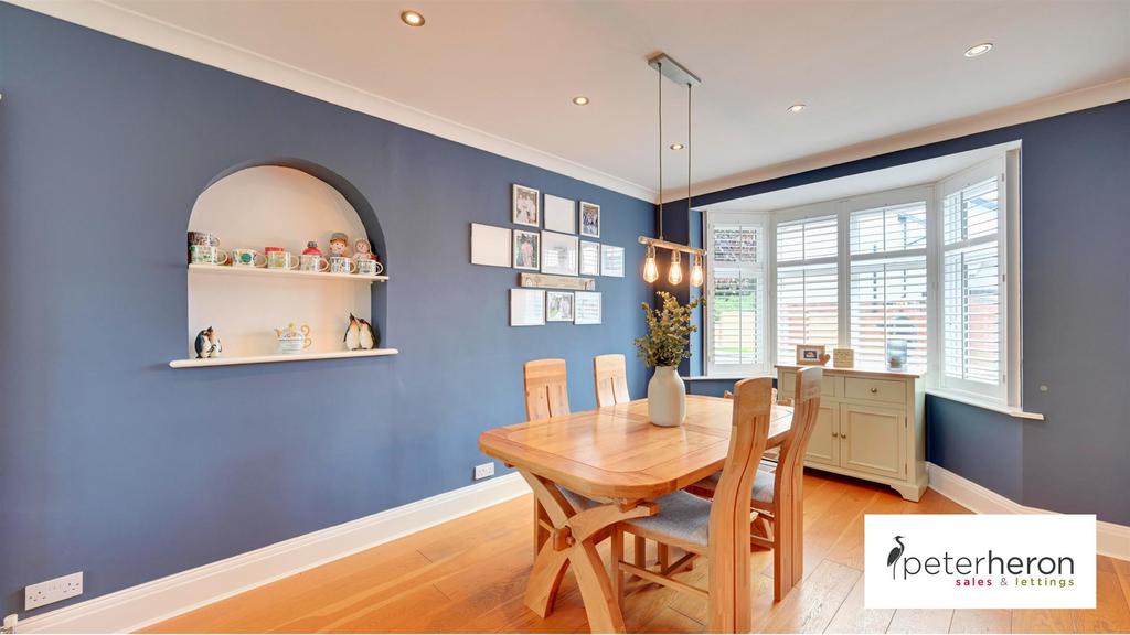 Living Room/Kitchen