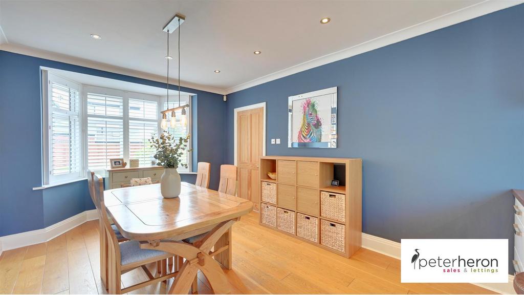 Living Room/Kitchen