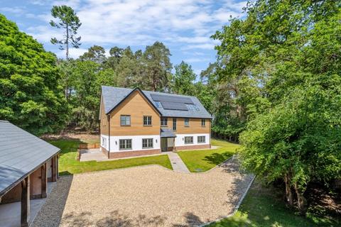 6 bedroom detached house for sale, Frensham Vale, Lower Bourne, Farnham, Surrey