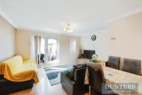 3 bedroom end of terrace house for sale, Hambleton Close, Worcester Park