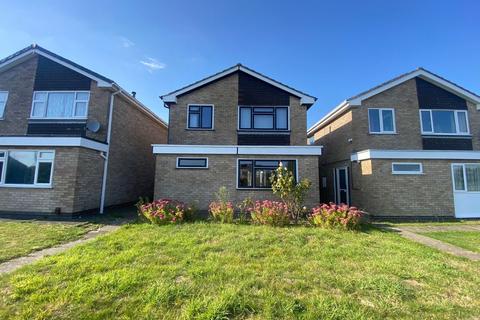 3 bedroom detached house to rent, Great Meadow
