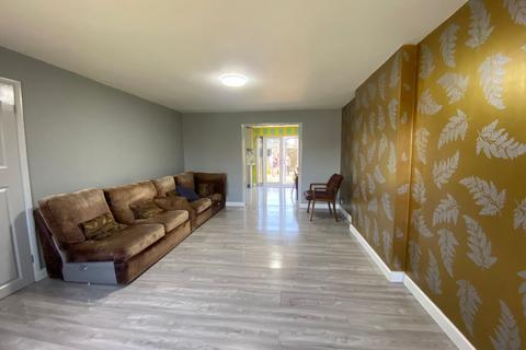 3 bedroom detached house to rent, Great Meadow