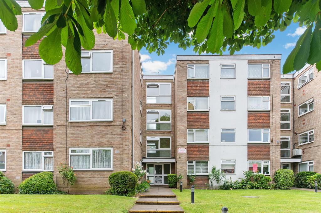 CHESTNUT COURT,9-48.jpg