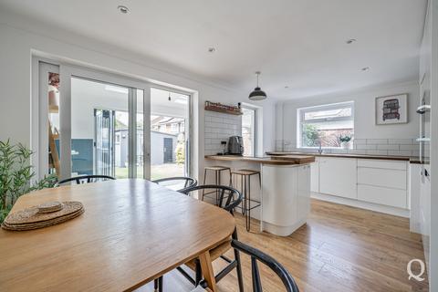 24 Berkeley Court, Sittingbourne, ME10 1UP
