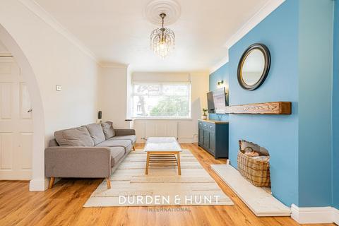 3 bedroom semi-detached house for sale, Warren Drive, Hornchurch, RM12