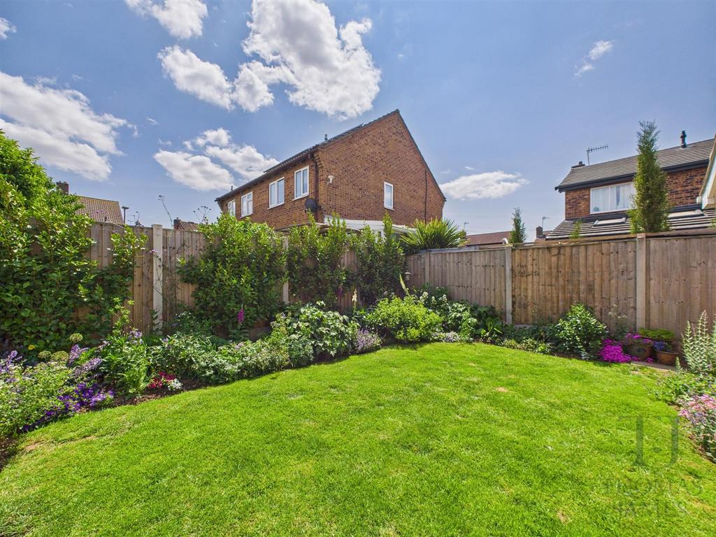 CAM03997 G0-PR0076-STILL033.jpg