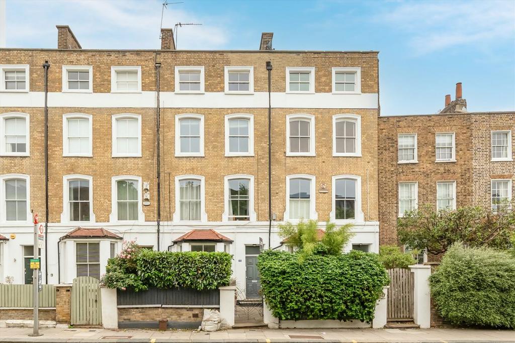 Highgate Road, London NW5 2 bed flat - £650,000