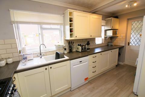 12 Beech Drive, Bridgwater, TA6 4DU