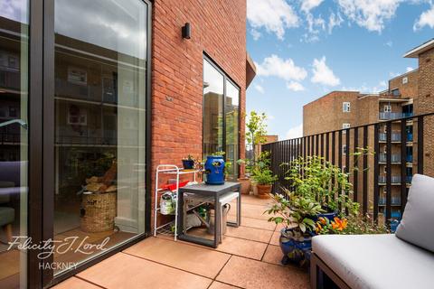 2 bedroom flat for sale, Willmott Court, London E9
