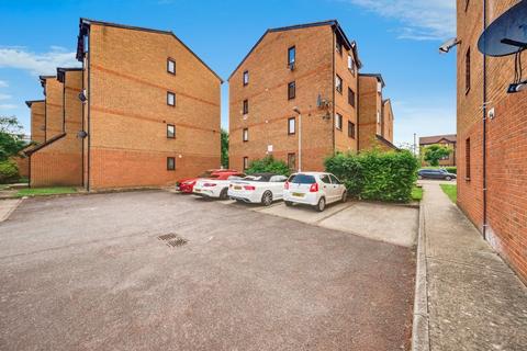 Studio for sale, Glenville Grove, London SE8