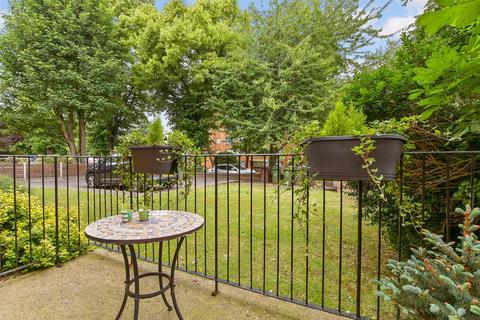 1 bedroom ground floor flat for sale, Grove Road, Sutton, Surrey