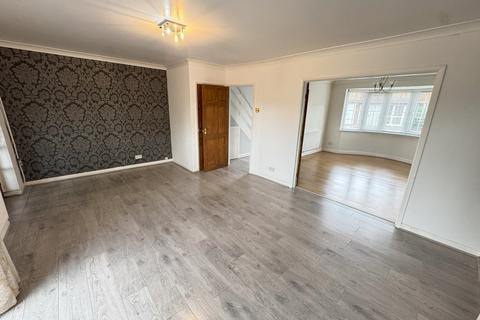 15 Stanhope Heath, Stanwell, Staines, TW19 7PH