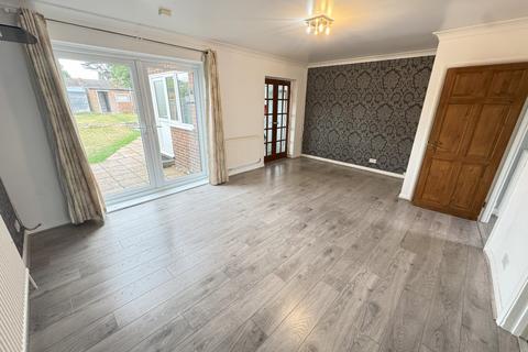 15 Stanhope Heath, Stanwell, Staines, TW19 7PH