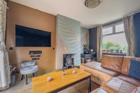 76 King Street, Drighlington, Bradford, BD11 1EL