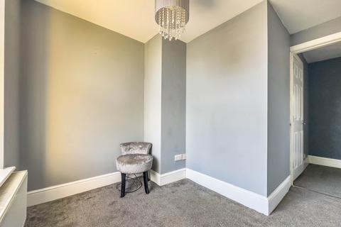 76 King Street, Drighlington, Bradford, BD11 1EL