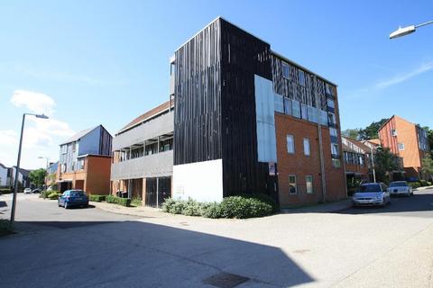2 bedroom apartment to rent, Milestone Road, Newhall