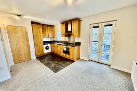 2 bedroom flat for sale, Sandpiper Close, Greenhithe, DA9